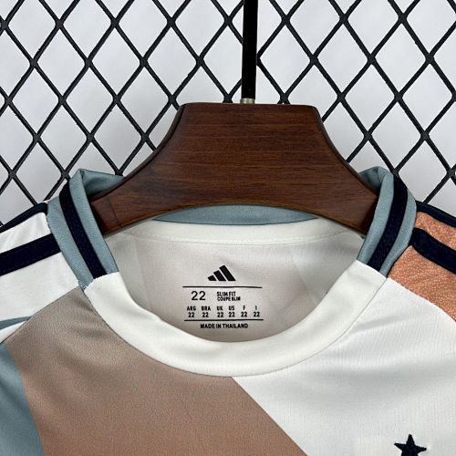 Spain 2025/26 Away Kids Kit
