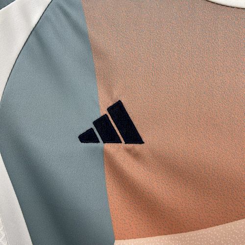 Spain 2025/26 Away Kids Kit