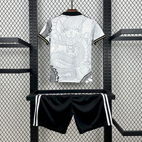 Real Madrid 2022/23 Dragon Kids Kit